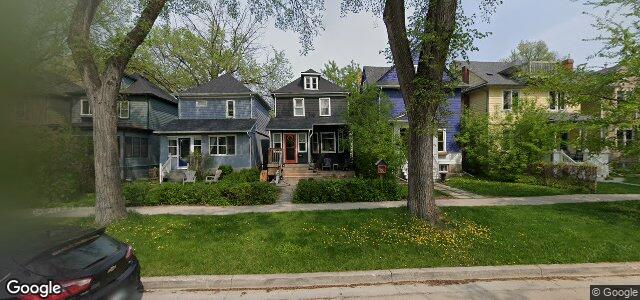Larawan ng 803 Warsaw Avenue sa Winnipeg, Manitoba
