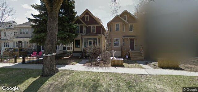 Larawan ng 808 Warsaw Avenue sa Winnipeg, Manitoba