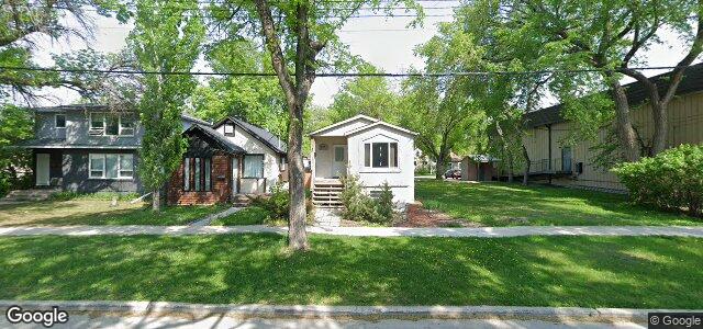Larawan ng 825 Scotland Avenue sa Winnipeg, Manitoba