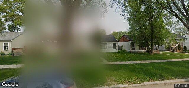 Larawan ng 841 Lorette Avenue sa Winnipeg, Manitoba