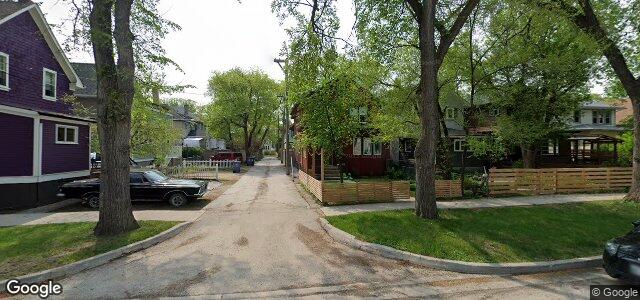 Larawan ng 844 Warsaw Avenue sa Winnipeg, Manitoba