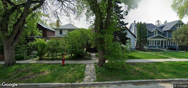 Larawan ng 852 Warsaw Avenue sa Winnipeg, Manitoba