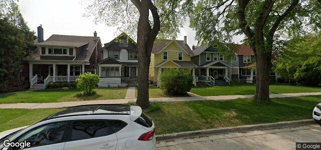 Larawan ng 864 Warsaw Avenue sa Winnipeg, Manitoba
