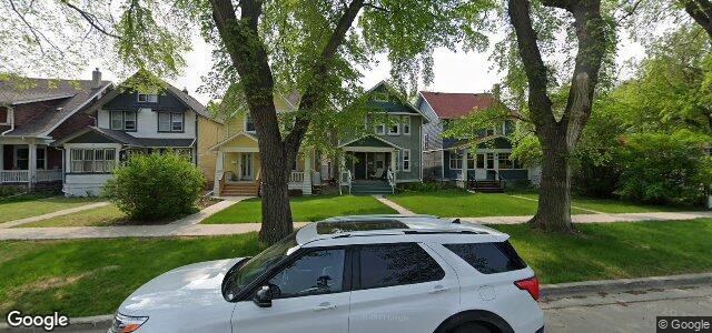 Larawan ng 866 Warsaw Avenue sa Winnipeg, Manitoba