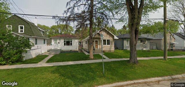 Larawan ng 869 Scotland Avenue sa Winnipeg, Manitoba
