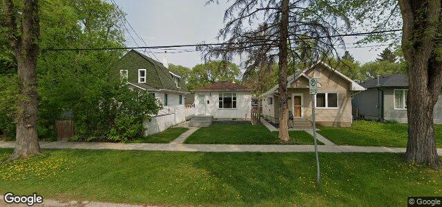 Larawan ng 871 Scotland Avenue sa Winnipeg, Manitoba