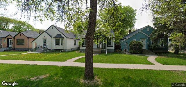 Larawan ng 890 Warsaw Avenue sa Winnipeg, Manitoba