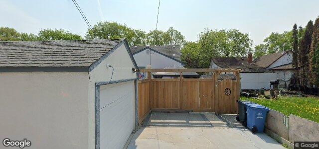 Larawan ng 893 Lorette Avenue sa Winnipeg, Manitoba