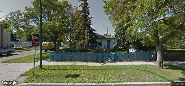 Larawan ng 1012 Talbot Avenue sa Winnipeg, Manitoba