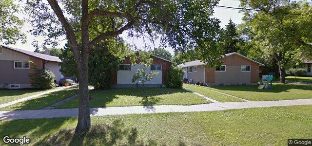 Larawan ng 129 Stapleton Street sa Winnipeg, Manitoba