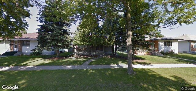 Larawan ng 310 Keenleyside Street sa Winnipeg, Manitoba