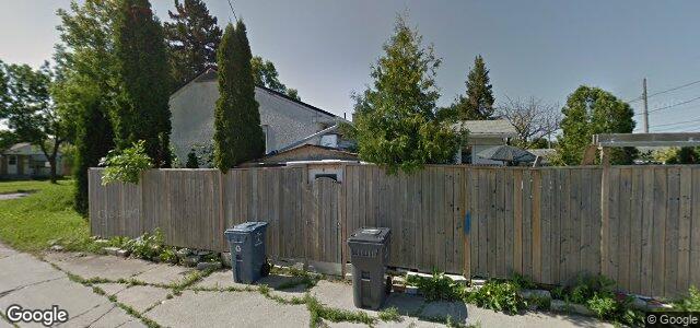 Larawan ng 334 Keenleyside Street sa Winnipeg, Manitoba