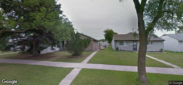 Larawan ng 427 Kent Road sa Winnipeg, Manitoba