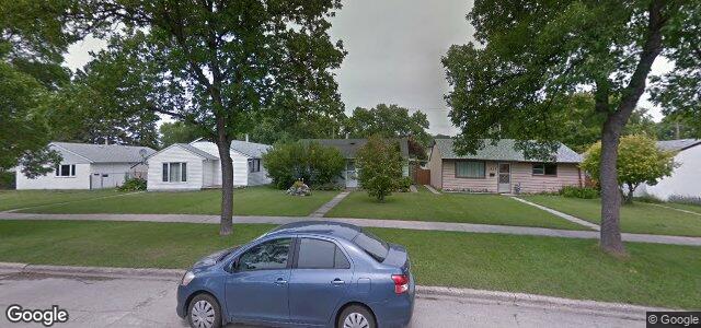Larawan ng 454 Kent Road sa Winnipeg, Manitoba