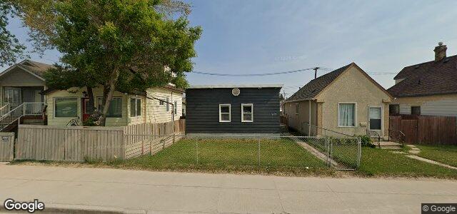 Larawan ng 647 Nairn Avenue sa Winnipeg, Manitoba