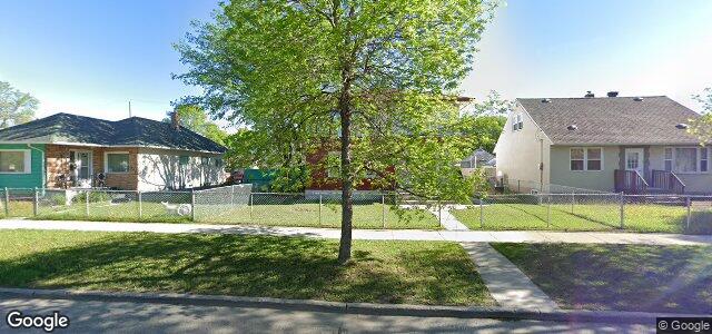 Larawan ng 715 Talbot Avenue sa Winnipeg, Manitoba