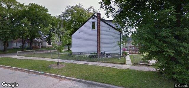 Larawan ng 742 Beach Avenue sa Winnipeg, Manitoba