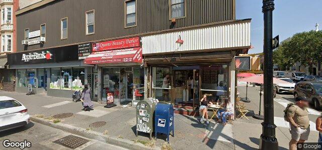 Larawan ng 772 Manhattan Avenue sa Winnipeg, Manitoba