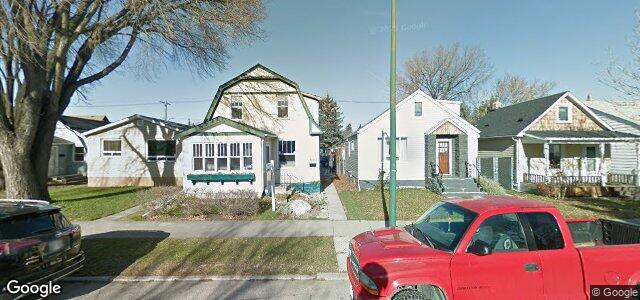 Photo of 807 Mccalman Avenue in Winnipeg, Manitoba
