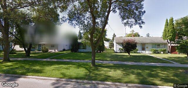 Larawan ng 808 Chalmers Avenue E sa Winnipeg, Manitoba