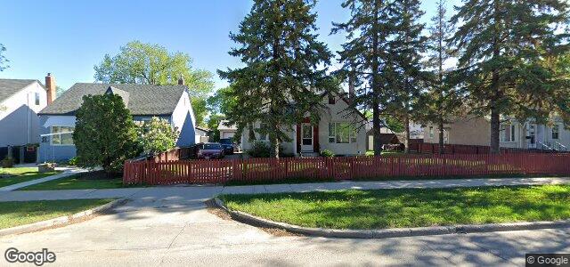 Larawan ng 811 Talbot Avenue sa Winnipeg, Manitoba