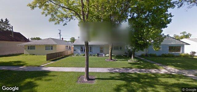 Larawan ng 820 Chalmers Avenue E sa Winnipeg, Manitoba