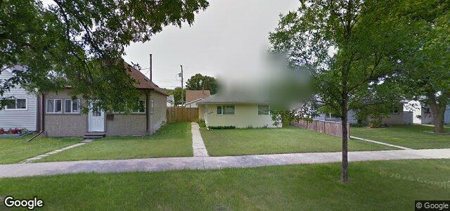 Larawan ng 824 Chalmers Avenue E sa Winnipeg, Manitoba