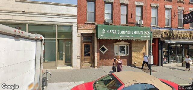 Larawan ng 824 Manhattan Avenue sa Winnipeg, Manitoba