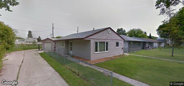 Larawan ng 825 Chalmers Avenue E sa Winnipeg, Manitoba