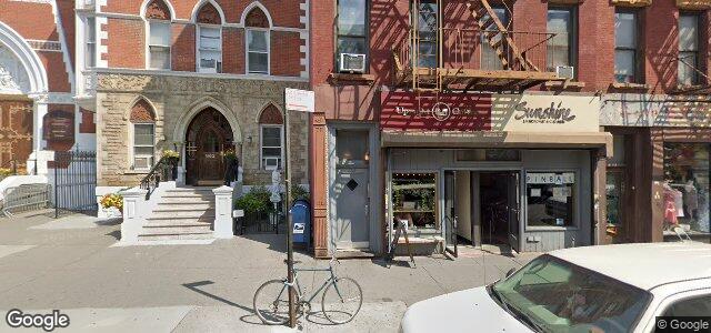 Larawan ng 860 Manhattan Avenue sa Winnipeg, Manitoba