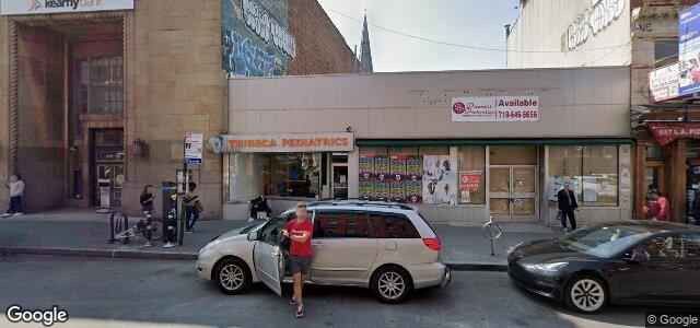 Larawan ng 879 Manhattan Avenue sa Winnipeg, Manitoba