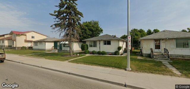 Larawan ng 911 Nairn Avenue sa Winnipeg, Manitoba