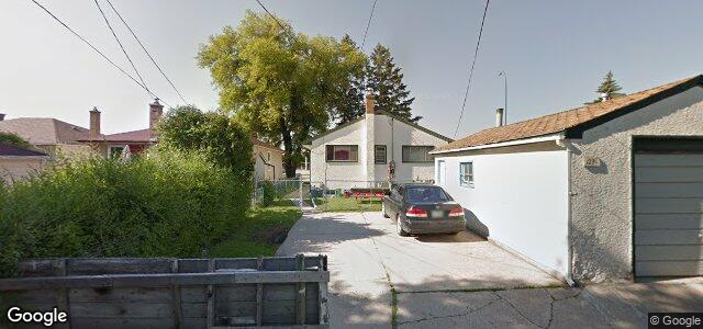 Photo of 917 Nairn Avenue in Winnipeg, Manitoba