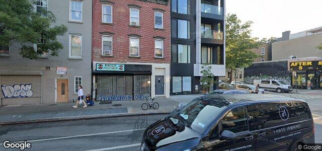 Larawan ng 998 Manhattan Avenue sa Winnipeg, Manitoba