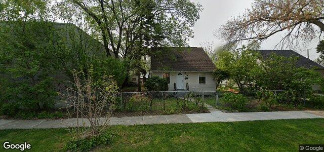 Larawan ng 704 Carter Avenue sa Winnipeg, Manitoba