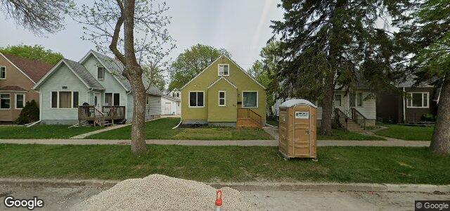 Photo of 831 Carter Avenue in Winnipeg, Manitoba