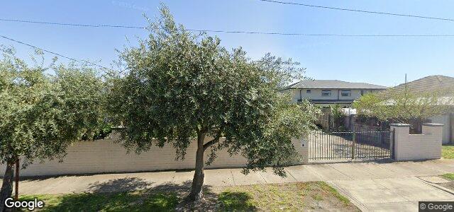 Larawan ng 15 Rosewarne Avenue sa Winnipeg, Manitoba