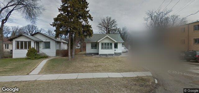 Larawan ng 7 Cunnington Avenue sa Winnipeg, Manitoba