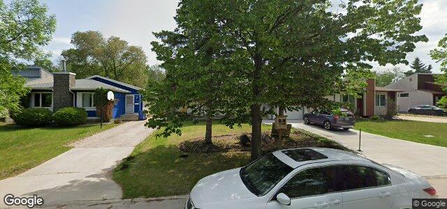 Larawan ng 103 Woodfield Bay sa Winnipeg, Manitoba