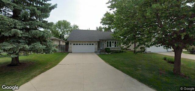 Larawan ng 106 Donnington Road sa Winnipeg, Manitoba