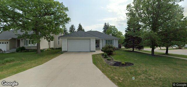 Larawan ng 110 Donnington Road sa Winnipeg, Manitoba