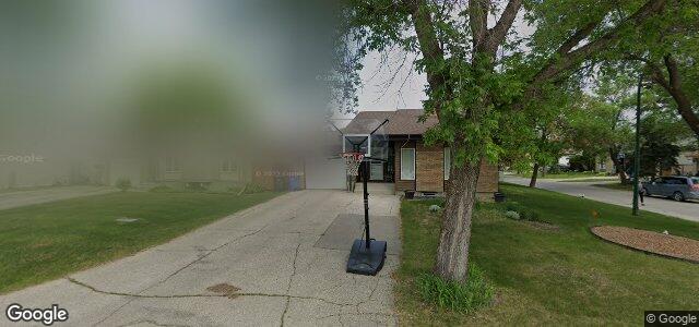 Larawan ng 110 Woodview Bay sa Winnipeg, Manitoba