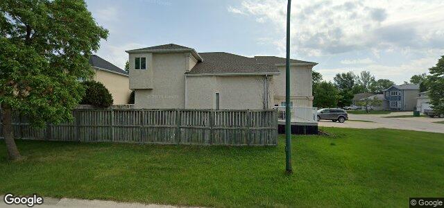 Photo of 121 Coopman Crescent in Winnipeg, Manitoba