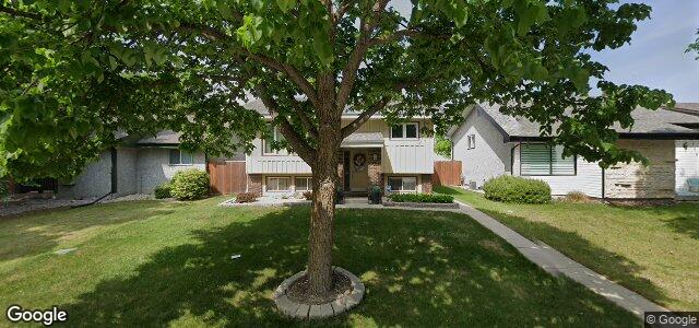 Larawan ng 122 Woodfield Bay sa Winnipeg, Manitoba