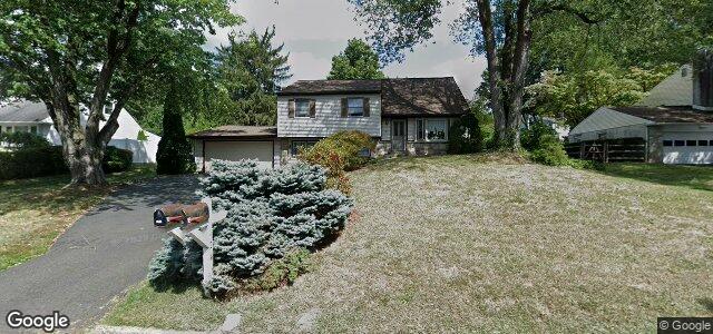 Larawan ng 124 Brittany Drive sa Winnipeg, Manitoba