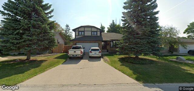 Larawan ng 135 Mayfield Crescent sa Winnipeg, Manitoba