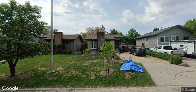 Larawan ng 137 Woodview Bay sa Winnipeg, Manitoba