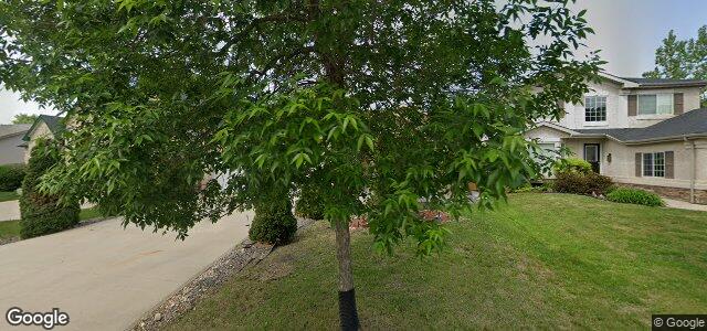 Photo of 140 Brittany Drive in Winnipeg, Manitoba