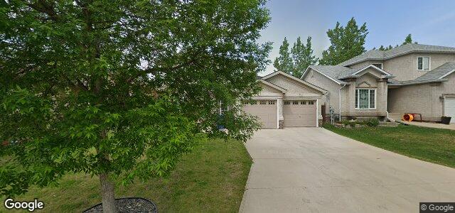 Larawan ng 144 Brittany Drive sa Winnipeg, Manitoba