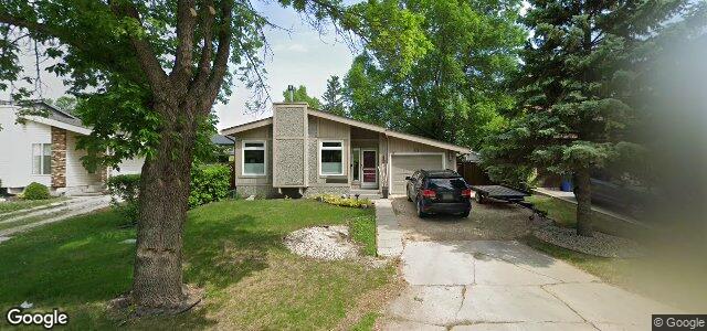 Larawan ng 15 Woodchester Bay sa Winnipeg, Manitoba